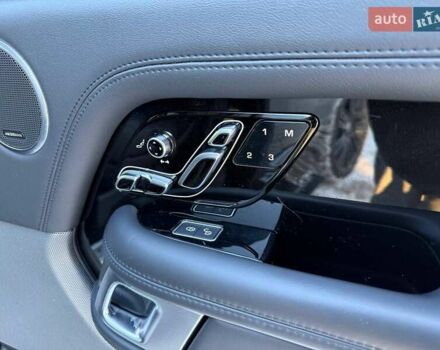 Чорний Ленд Ровер Рендж Ровер, об'ємом двигуна 5 л та пробігом 163 тис. км за 63000 $, фото 32 на Automoto.ua