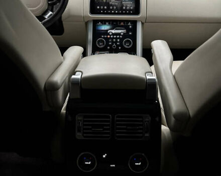 Черный Ленд Ровер Рендж Ровер, объемом двигателя 3 л и пробегом 84 тыс. км за 56000 $, фото 16 на Automoto.ua