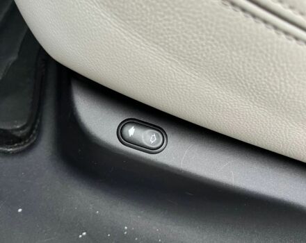 Чорний Ленд Ровер Рендж Ровер, об'ємом двигуна 2 л та пробігом 91 тис. км за 38500 $, фото 11 на Automoto.ua