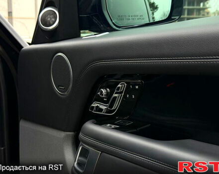 Чорний Ленд Ровер Рендж Ровер, об'ємом двигуна 3 л та пробігом 140 тис. км за 65900 $, фото 12 на Automoto.ua