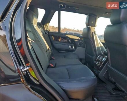 Чорний Ленд Ровер Рендж Ровер, об'ємом двигуна 0 л та пробігом 132 тис. км за 18300 $, фото 10 на Automoto.ua