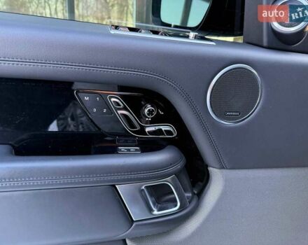 Чорний Ленд Ровер Рендж Ровер, об'ємом двигуна 5 л та пробігом 163 тис. км за 63000 $, фото 24 на Automoto.ua