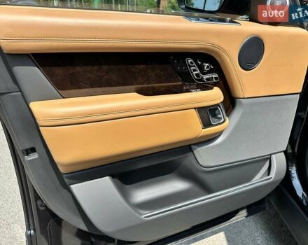 Чорний Ленд Ровер Рендж Ровер, об'ємом двигуна 5 л та пробігом 75 тис. км за 87000 $, фото 28 на Automoto.ua