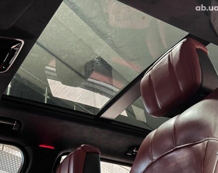 Чорний Ленд Ровер Рендж Ровер, об'ємом двигуна 5 л та пробігом 97 тис. км за 67490 $, фото 35 на Automoto.ua