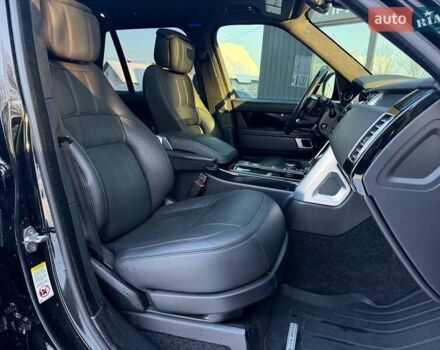 Чорний Ленд Ровер Рендж Ровер, об'ємом двигуна 5 л та пробігом 163 тис. км за 63000 $, фото 30 на Automoto.ua