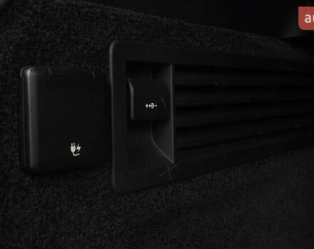 Черный Ленд Ровер Рендж Ровер, объемом двигателя 4.37 л и пробегом 128 тыс. км за 79500 $, фото 76 на Automoto.ua