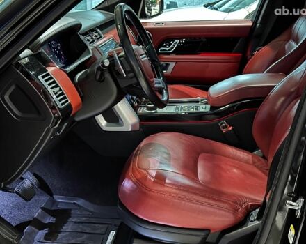 Чорний Ленд Ровер Рендж Ровер, об'ємом двигуна 5 л та пробігом 97 тис. км за 67490 $, фото 10 на Automoto.ua