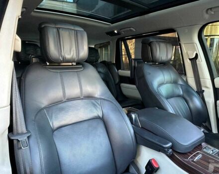 Чорний Ленд Ровер Рендж Ровер, об'ємом двигуна 4.4 л та пробігом 99 тис. км за 76900 $, фото 10 на Automoto.ua