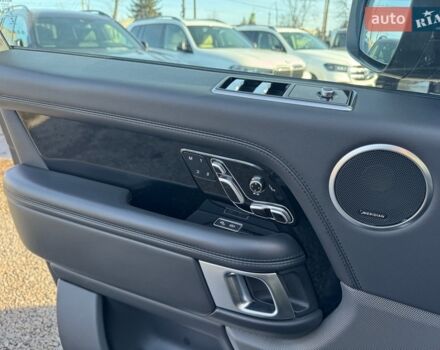 Чорний Ленд Ровер Рендж Ровер, об'ємом двигуна 3 л та пробігом 174 тис. км за 49900 $, фото 22 на Automoto.ua