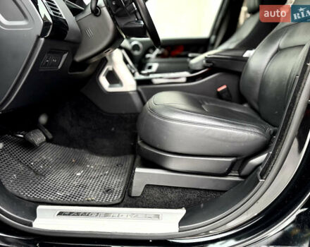 Чорний Ленд Ровер Рендж Ровер, об'ємом двигуна 4.37 л та пробігом 145 тис. км за 77000 $, фото 13 на Automoto.ua