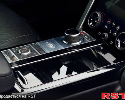 Чорний Ленд Ровер Рендж Ровер, об'ємом двигуна 3 л та пробігом 140 тис. км за 65900 $, фото 8 на Automoto.ua