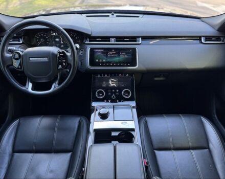 Чорний Ленд Ровер Рендж Ровер, об'ємом двигуна 2 л та пробігом 90 тис. км за 35500 $, фото 2 на Automoto.ua