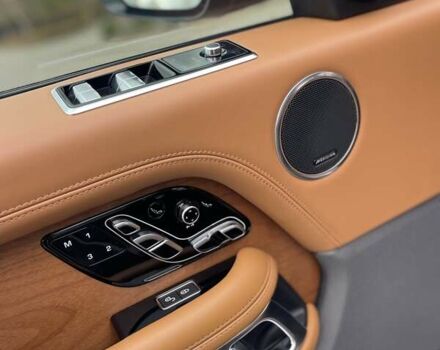 Чорний Ленд Ровер Рендж Ровер, об'ємом двигуна 5 л та пробігом 145 тис. км за 68900 $, фото 19 на Automoto.ua