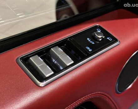 Чорний Ленд Ровер Рендж Ровер, об'ємом двигуна 5 л та пробігом 97 тис. км за 67490 $, фото 13 на Automoto.ua