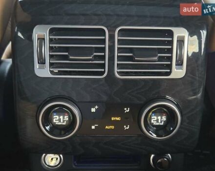 Чорний Ленд Ровер Рендж Ровер, об'ємом двигуна 4.4 л та пробігом 202 тис. км за 68900 $, фото 29 на Automoto.ua