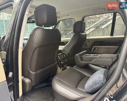 Чорний Ленд Ровер Рендж Ровер, об'ємом двигуна 3 л та пробігом 100 тис. км за 63000 $, фото 17 на Automoto.ua