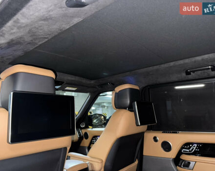 Чорний Ленд Ровер Рендж Ровер, об'ємом двигуна 4.37 л та пробігом 245 тис. км за 56000 $, фото 31 на Automoto.ua