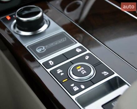 Черный Ленд Ровер Рендж Ровер, объемом двигателя 5 л и пробегом 115 тыс. км за 82999 $, фото 54 на Automoto.ua