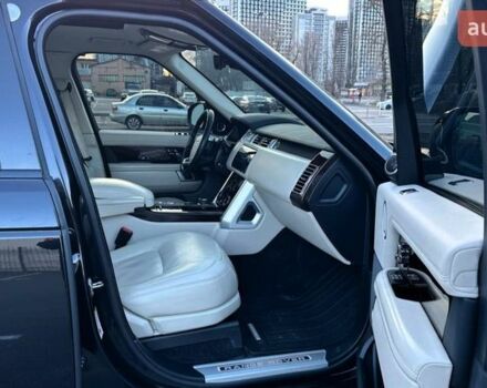 Чорний Ленд Ровер Рендж Ровер, об'ємом двигуна 5 л та пробігом 122 тис. км за 79999 $, фото 45 на Automoto.ua