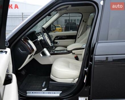 Чорний Ленд Ровер Рендж Ровер, об'ємом двигуна 5 л та пробігом 115 тис. км за 82999 $, фото 28 на Automoto.ua