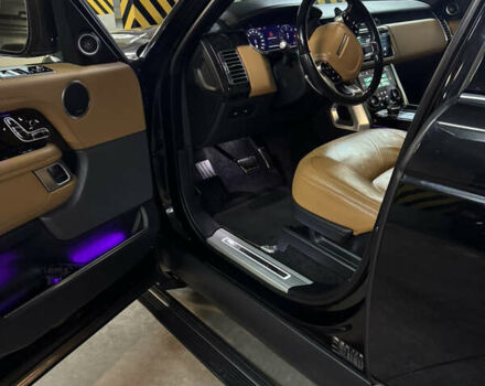 Чорний Ленд Ровер Рендж Ровер, об'ємом двигуна 4.37 л та пробігом 235 тис. км за 91000 $, фото 12 на Automoto.ua