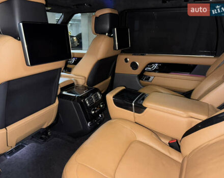 Чорний Ленд Ровер Рендж Ровер, об'ємом двигуна 4.37 л та пробігом 235 тис. км за 91000 $, фото 30 на Automoto.ua