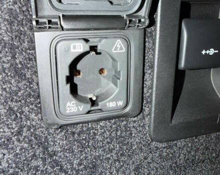 Черный Ленд Ровер Рендж Ровер, объемом двигателя 4.37 л и пробегом 95 тыс. км за 90500 $, фото 43 на Automoto.ua