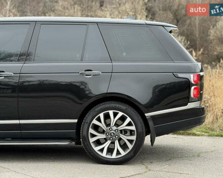 Черный Ленд Ровер Рендж Ровер, объемом двигателя 4.37 л и пробегом 95 тыс. км за 90500 $, фото 6 на Automoto.ua
