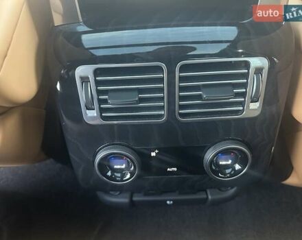 Черный Ленд Ровер Рендж Ровер, объемом двигателя 4.37 л и пробегом 29 тыс. км за 97000 $, фото 12 на Automoto.ua