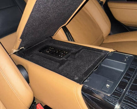 Чорний Ленд Ровер Рендж Ровер, об'ємом двигуна 4.37 л та пробігом 235 тис. км за 91000 $, фото 39 на Automoto.ua