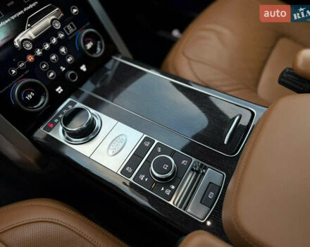 Черный Ленд Ровер Рендж Ровер, объемом двигателя 4.4 л и пробегом 154 тыс. км за 76500 $, фото 1 на Automoto.ua