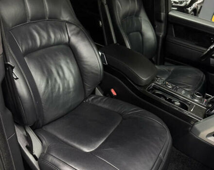 Чорний Ленд Ровер Рендж Ровер, об'ємом двигуна 4.37 л та пробігом 124 тис. км за 88000 $, фото 16 на Automoto.ua