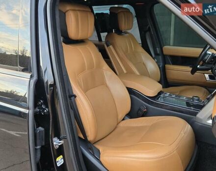 Чорний Ленд Ровер Рендж Ровер, об'ємом двигуна 4.4 л та пробігом 202 тис. км за 68900 $, фото 9 на Automoto.ua