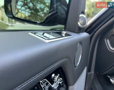 Черный Ленд Ровер Рендж Ровер, объемом двигателя 5 л и пробегом 77 тыс. км за 73499 $, фото 97 на Automoto.ua