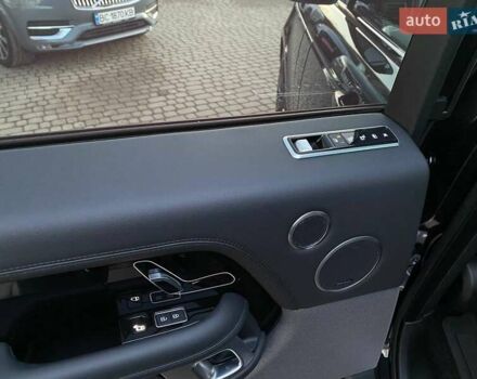 Черный Ленд Ровер Рендж Ровер, объемом двигателя 5 л и пробегом 69 тыс. км за 69950 $, фото 23 на Automoto.ua