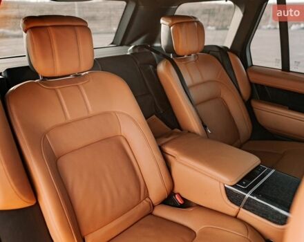 Чорний Ленд Ровер Рендж Ровер, об'ємом двигуна 3 л та пробігом 54 тис. км за 115000 $, фото 88 на Automoto.ua