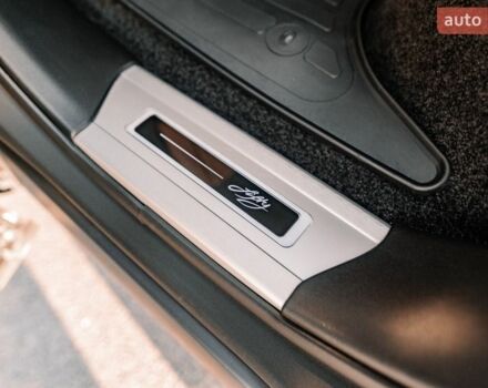 Чорний Ленд Ровер Рендж Ровер, об'ємом двигуна 3 л та пробігом 54 тис. км за 115000 $, фото 100 на Automoto.ua