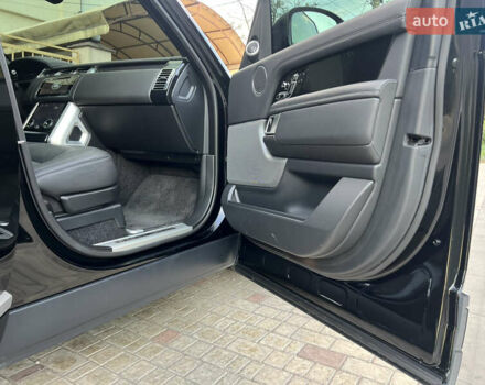 Черный Ленд Ровер Рендж Ровер, объемом двигателя 5 л и пробегом 77 тыс. км за 73499 $, фото 78 на Automoto.ua