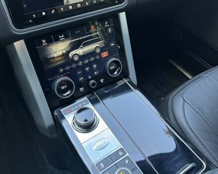 Черный Ленд Ровер Рендж Ровер, объемом двигателя 3 л и пробегом 51 тыс. км за 83500 $, фото 3 на Automoto.ua