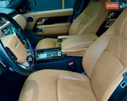 Черный Ленд Ровер Рендж Ровер, объемом двигателя 3 л и пробегом 69 тыс. км за 105000 $, фото 27 на Automoto.ua