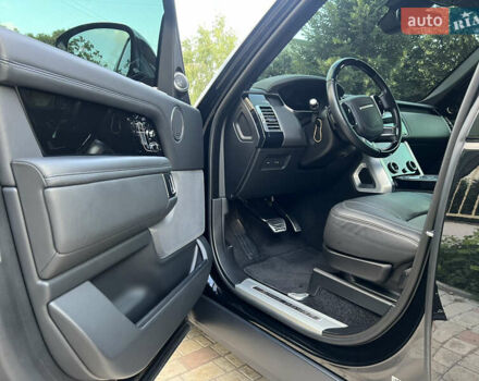 Черный Ленд Ровер Рендж Ровер, объемом двигателя 5 л и пробегом 77 тыс. км за 73499 $, фото 87 на Automoto.ua