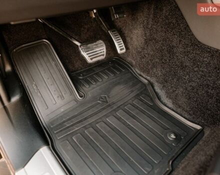 Чорний Ленд Ровер Рендж Ровер, об'ємом двигуна 3 л та пробігом 54 тис. км за 115000 $, фото 87 на Automoto.ua