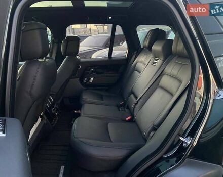 Черный Ленд Ровер Рендж Ровер, объемом двигателя 5 л и пробегом 69 тыс. км за 73900 $, фото 21 на Automoto.ua