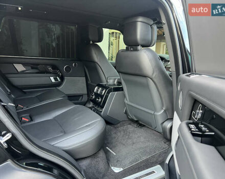 Черный Ленд Ровер Рендж Ровер, объемом двигателя 5 л и пробегом 77 тыс. км за 73499 $, фото 77 на Automoto.ua