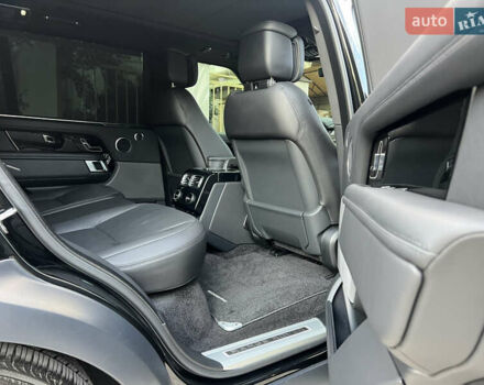 Черный Ленд Ровер Рендж Ровер, объемом двигателя 5 л и пробегом 77 тыс. км за 73499 $, фото 76 на Automoto.ua