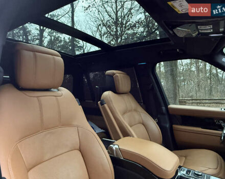 Чорний Ленд Ровер Рендж Ровер, об'ємом двигуна 3 л та пробігом 110 тис. км за 110000 $, фото 29 на Automoto.ua