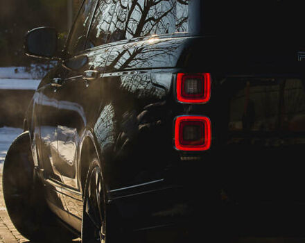 Черный Ленд Ровер Рендж Ровер, объемом двигателя 5 л и пробегом 109 тыс. км за 135000 $, фото 1 на Automoto.ua