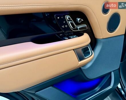 Черный Ленд Ровер Рендж Ровер, объемом двигателя 3 л и пробегом 69 тыс. км за 105000 $, фото 28 на Automoto.ua