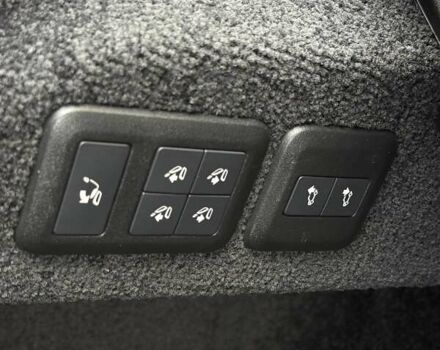 Чорний Ленд Ровер Рендж Ровер, об'ємом двигуна 3 л та пробігом 71 тис. км за 89990 $, фото 30 на Automoto.ua