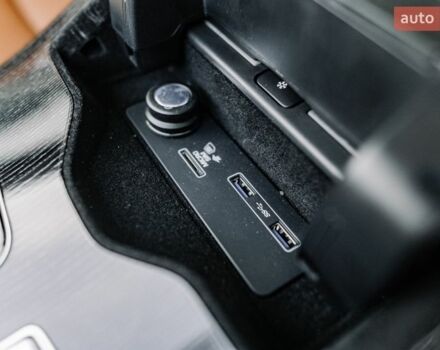 Чорний Ленд Ровер Рендж Ровер, об'ємом двигуна 3 л та пробігом 54 тис. км за 115000 $, фото 82 на Automoto.ua